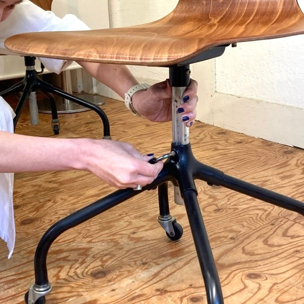 パグホルツ / PAGHOLZ PAGWOOD プライウッドデスクチェア キャスター付