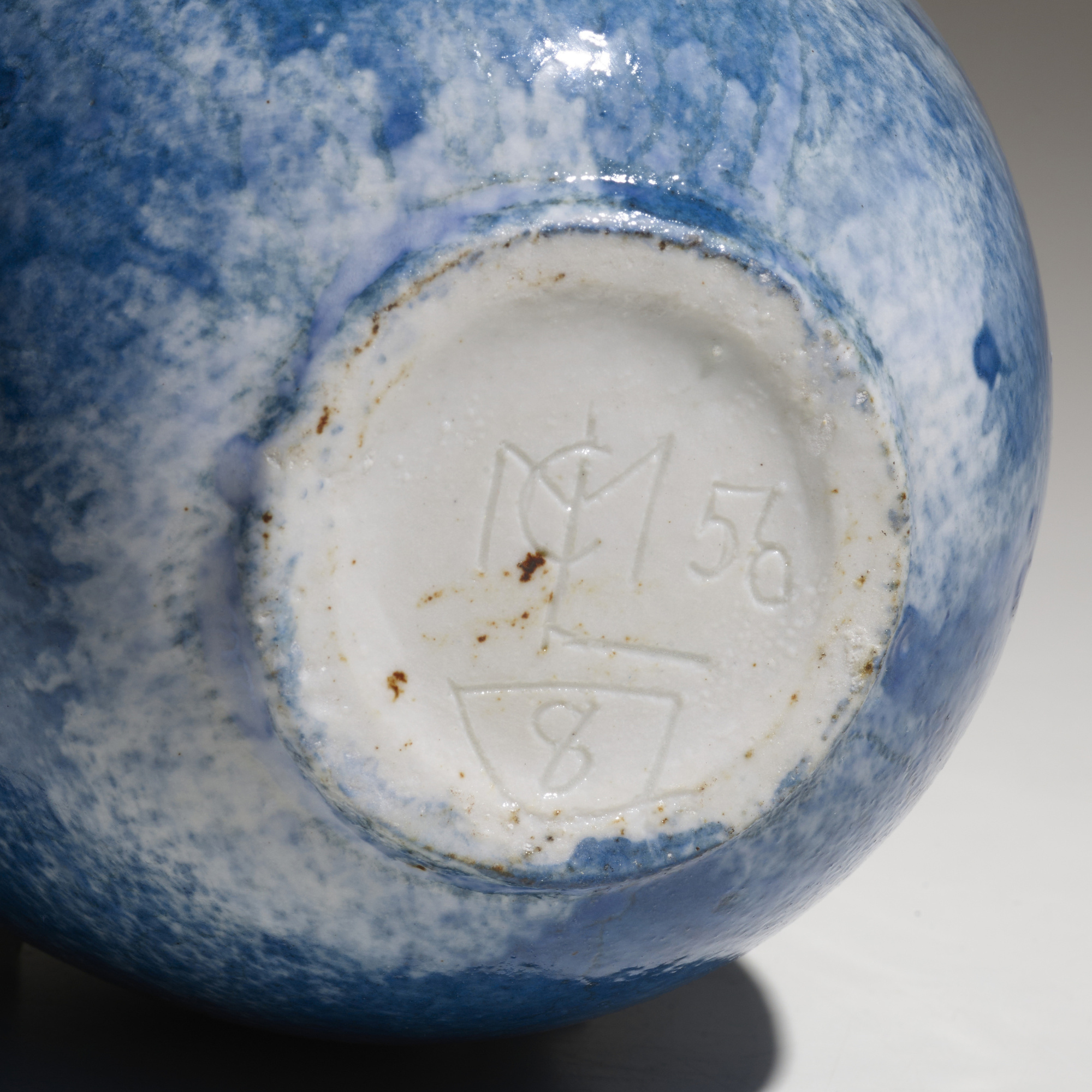 151: MARY LOUISE MCLAUGHLIN, Rare vase with flying cranes < Early