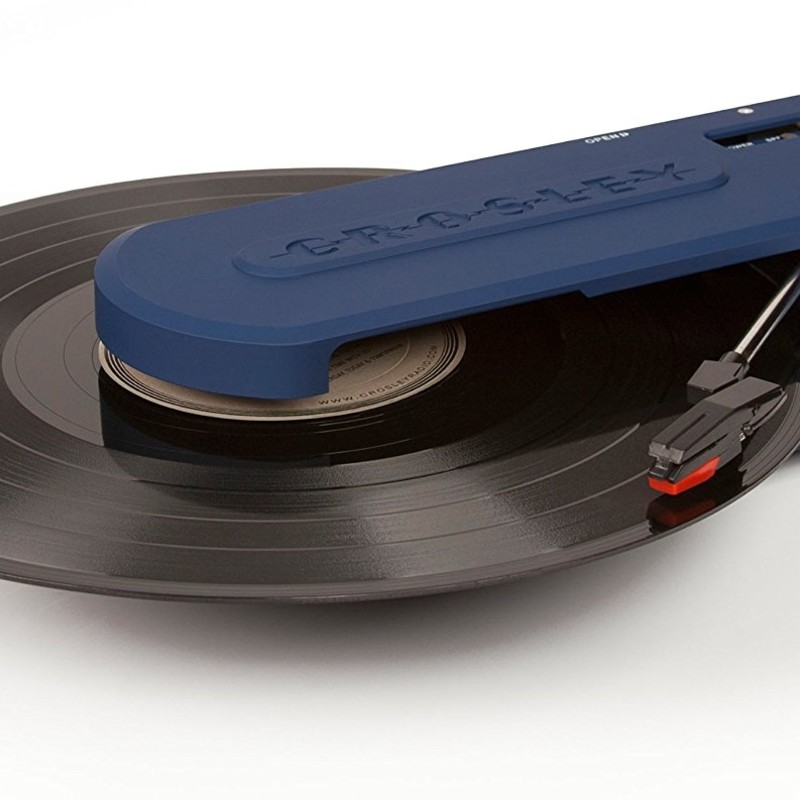 Crosley Revolution｜ティーカップソーサーより小型でポータブルな