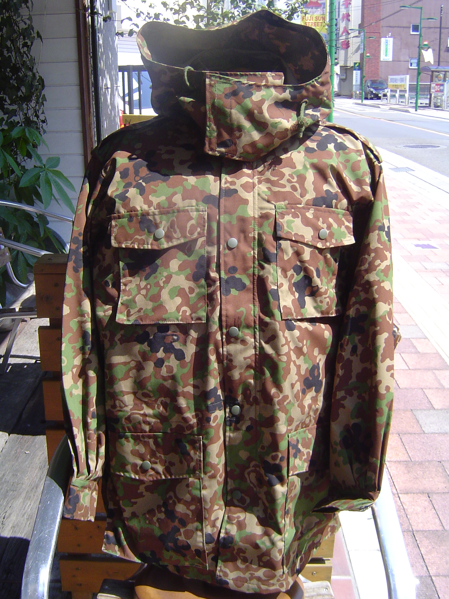 防寒迷彩外被（上着） ミリタリーグッズ、自衛隊グッズ、迷彩服の通販