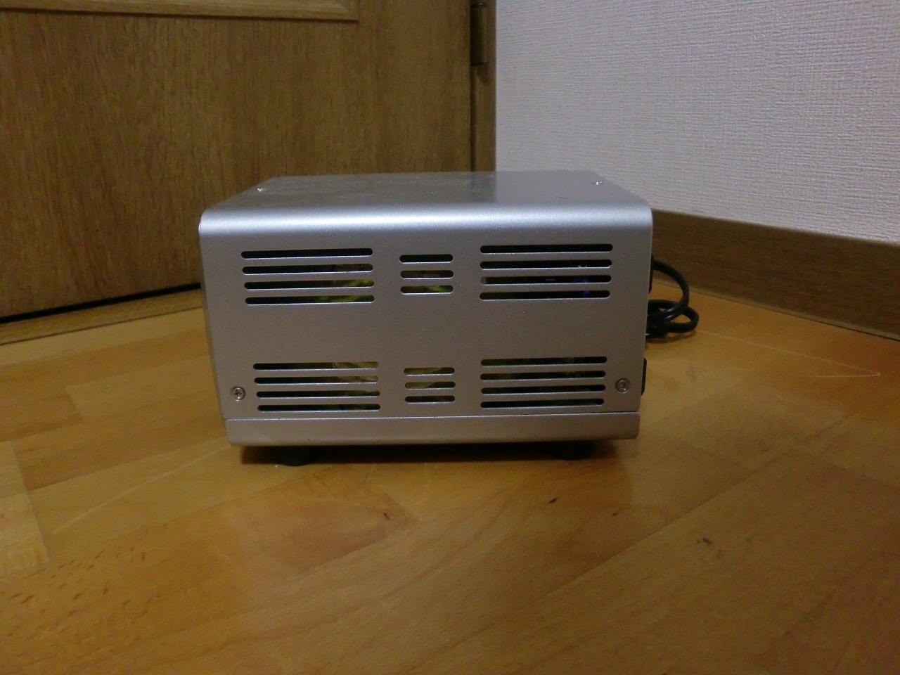 変圧器 KASHIMURA TI-37 カシムラ アップダウントランス AC220～240V