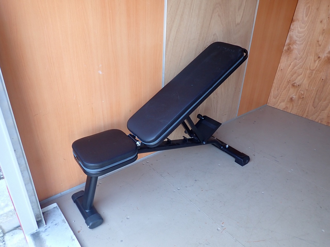 インクラインベンチ LEADING EDGE LE-B80 リーディングエッジ フラット