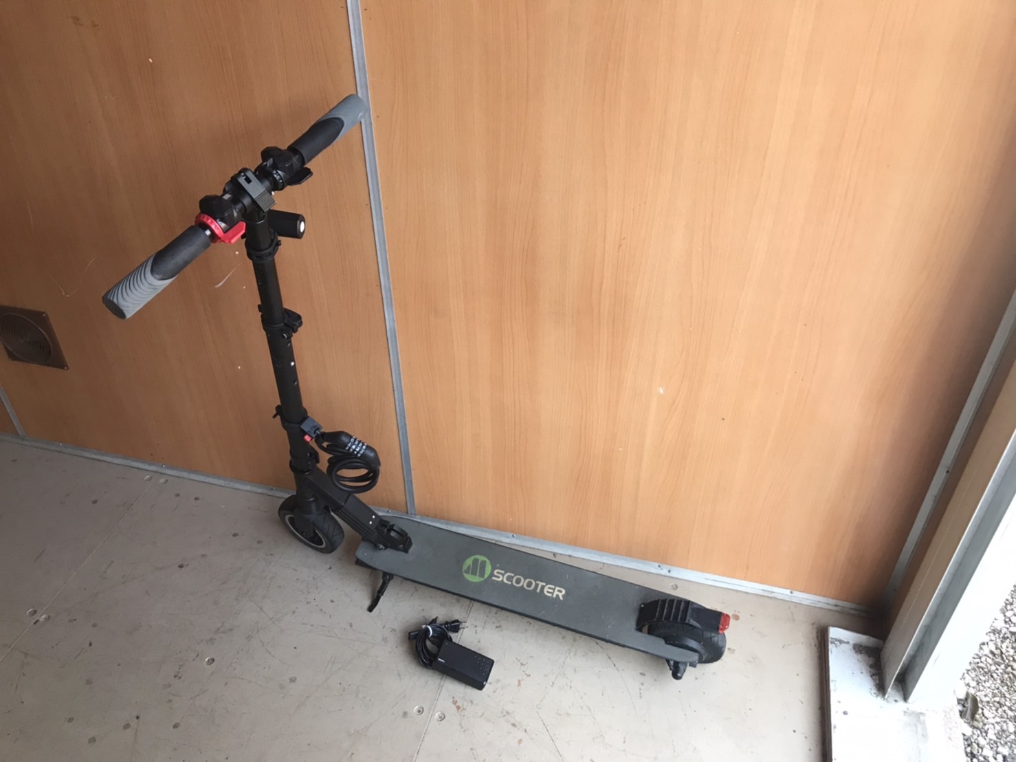 電動キックボード MEGAWHEELS SCOOTER S1 メガホイールズ キック