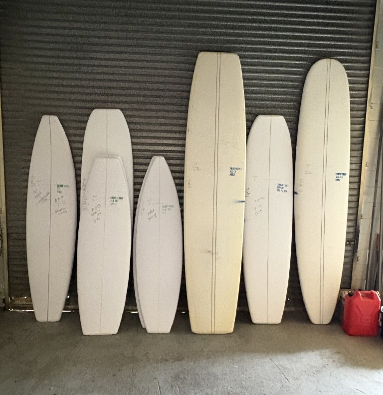 サーフボードストリンガー | サーフショップ レトリック オーストラリア