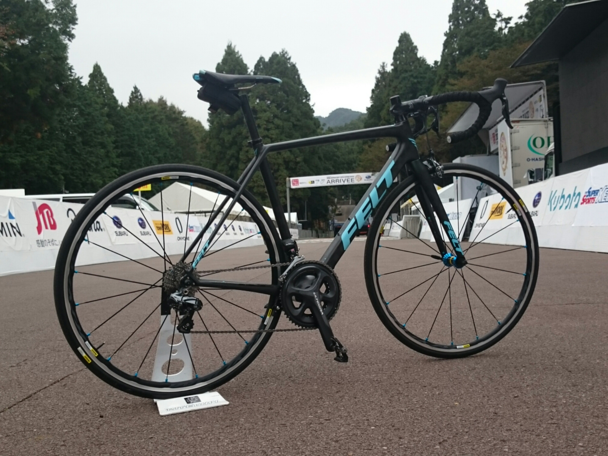 FELT FRカーボンフレームのディテール形状を解説