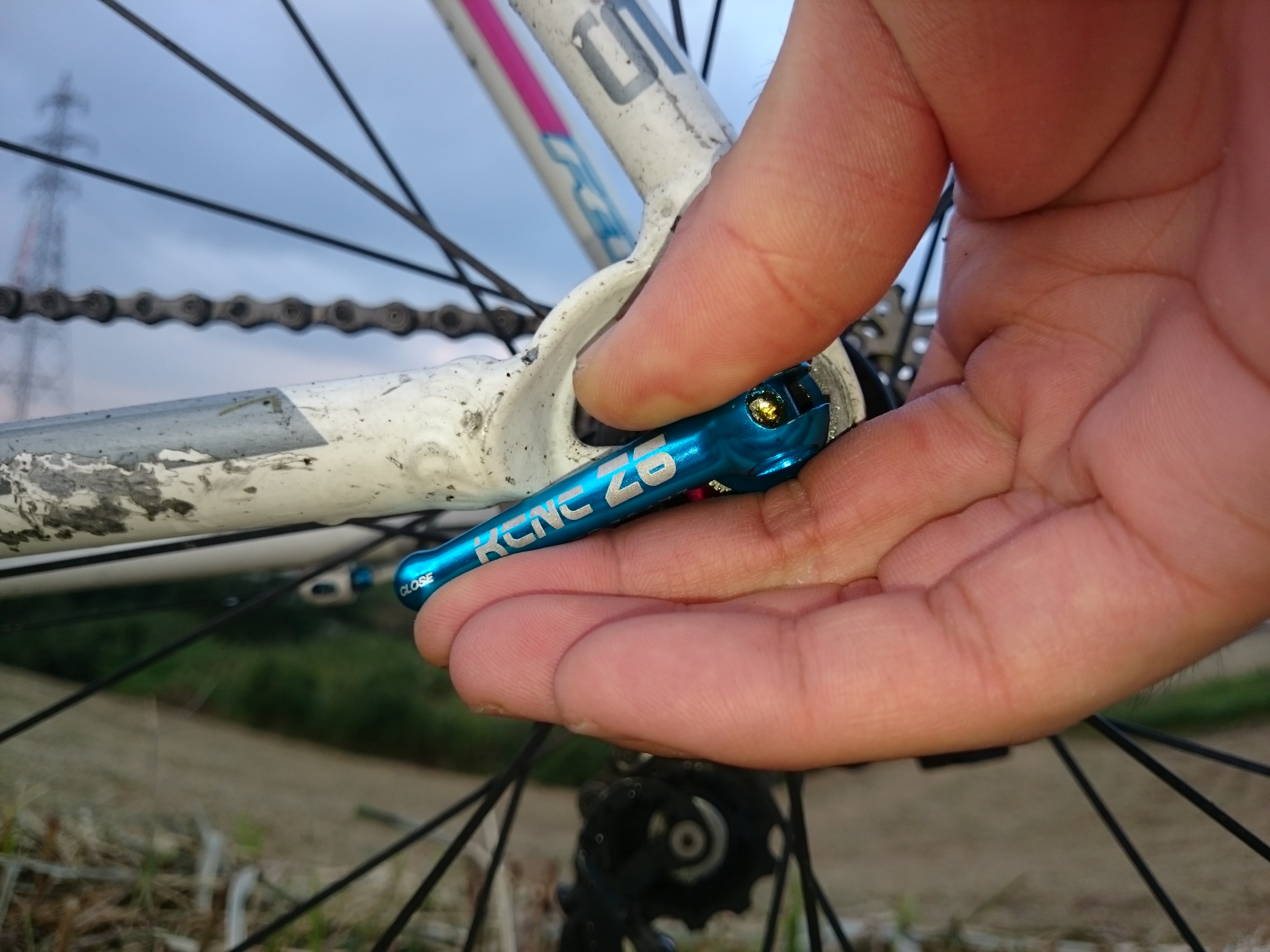 KCNC 固定力を備えた超軽量CNC「スキュワー」