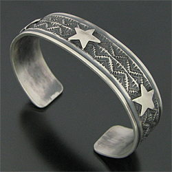 ナバホ族 Sunshine Reeves スター スタンプワーク バングル 【送料無料】