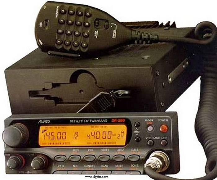 RigPix Database - Alinco - DR-599T
