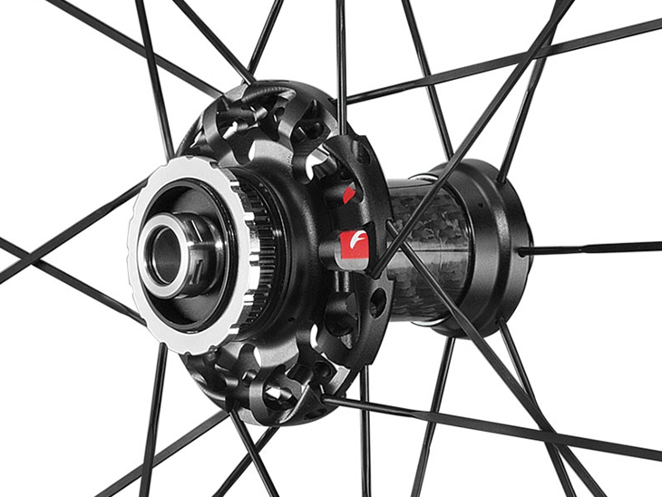 フルクラム：新製品情報》FULCRUM フラッグシップエアロカーボン