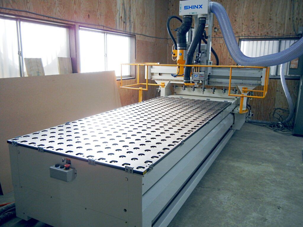 NCルーター加工機のご紹介 | 株式会社アールテック