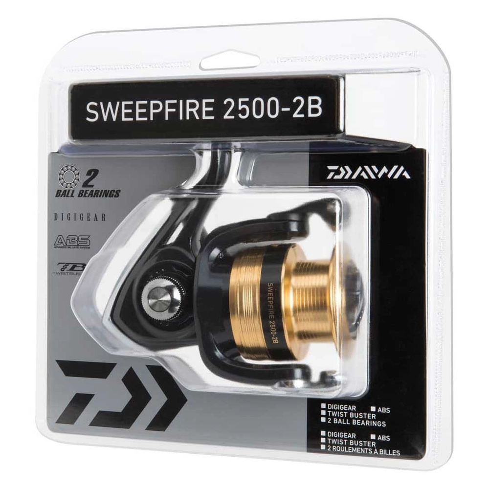 Daiwa Sweepfire 2500 Spinning Reel - Black And Gold, 2 Bearings