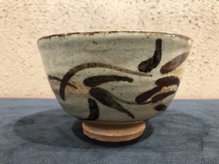 石黒 宗麿 作『絵唐津 茶盌』 ｜骨董品買取 緑和堂