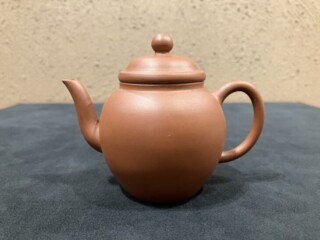 十三代 酒井田柿右衛門 作『染錦柿文皿』 買取価格相場｜骨董品買取 緑和堂