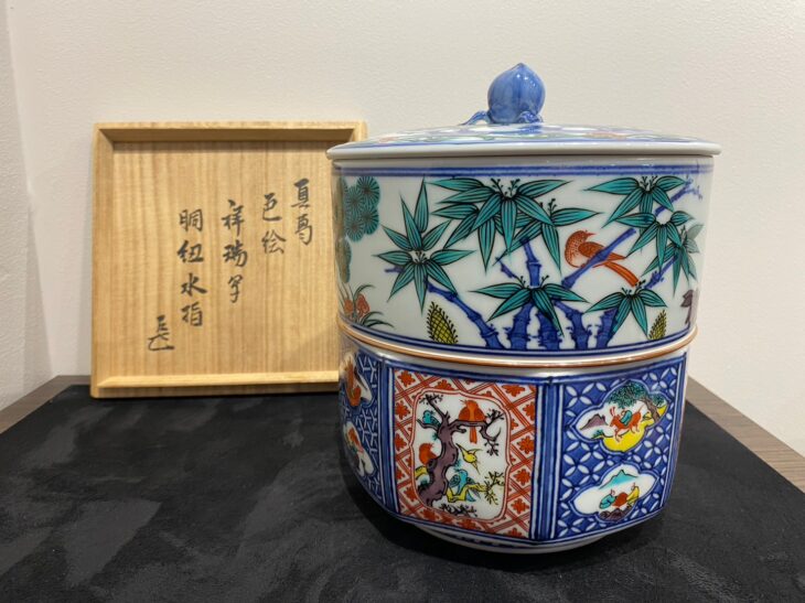 宮川香斎 作『真葛 色絵 祥瑞写 胴組水指』 ｜骨董品買取 緑和堂