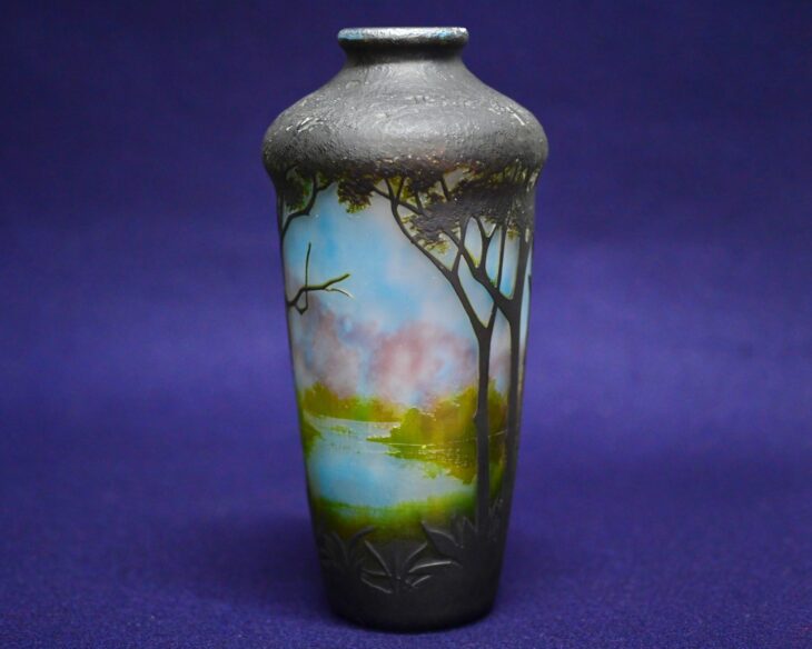 ドーム・ナンシー 『季節風景の花瓶』 買取価格相場｜骨董品買取 緑和堂