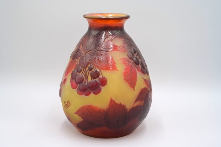 エミール・ガレ 作 『サクランボ花瓶』 ｜骨董品買取 緑和堂