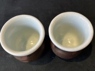 清水卯一 作『淡白釉鉄彩 湯呑』 ｜骨董品買取 緑和堂