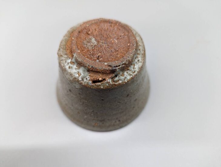 西岡小十 作『絵唐津 ぐい呑』 ｜骨董品買取 緑和堂