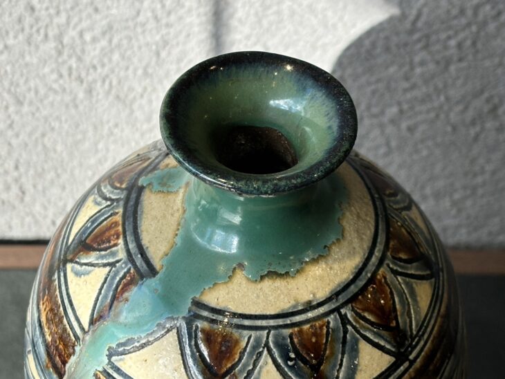 金城次郎『魚海老文花瓶』 ｜骨董品買取 緑和堂