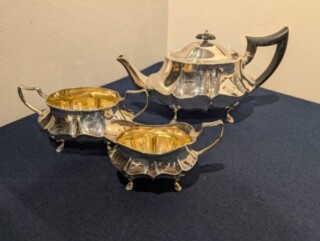 長谷川 一望斎 作『純銀 姥口 酒次』 買取価格相場｜骨董品買取 緑和堂