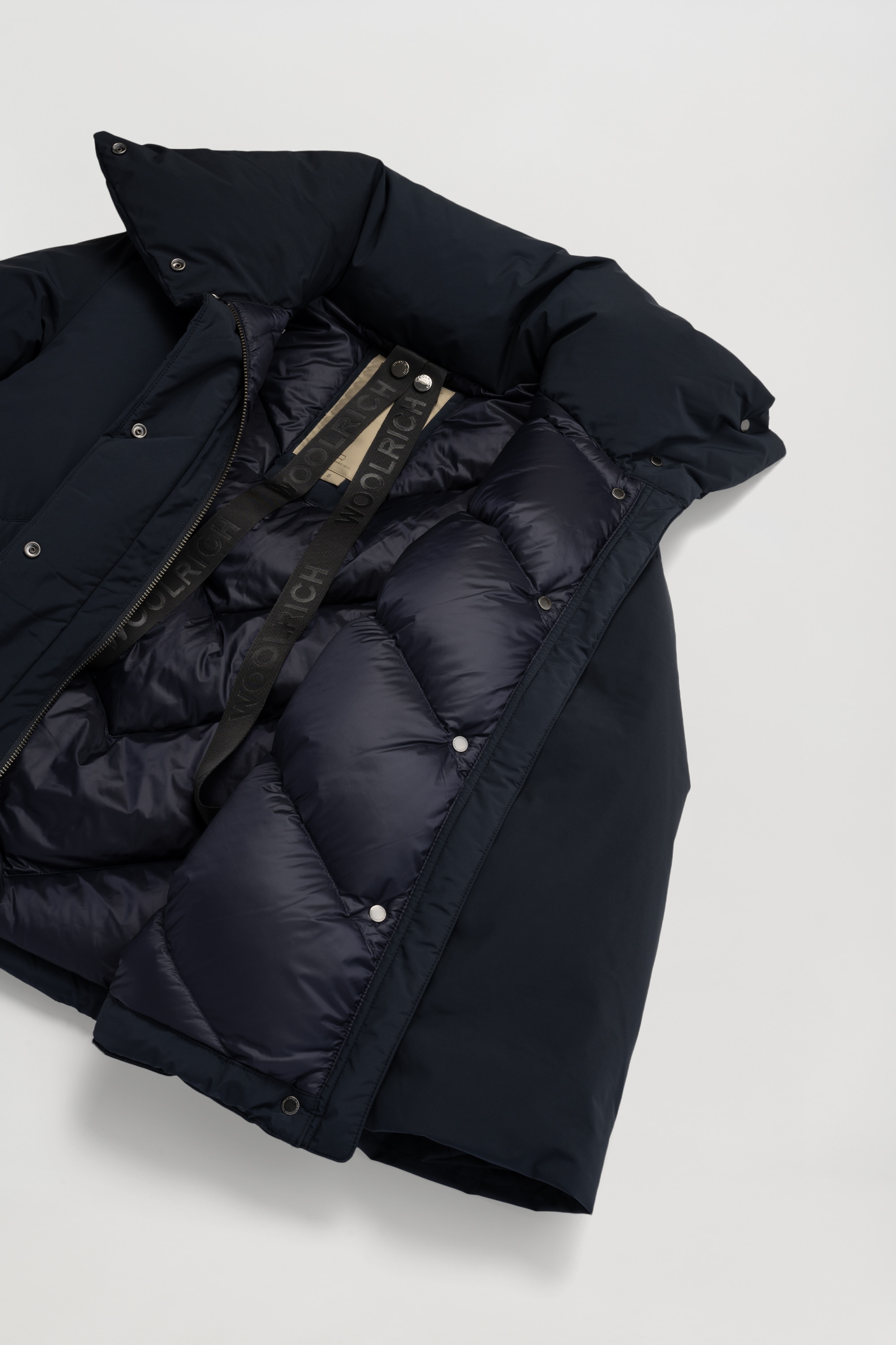 ラグジュアリー コクーン ジャケット｜WOOLRICH（ウールリッチ）公式