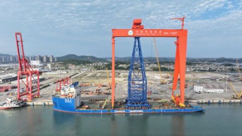 ZPMC's tallest delivery yet ‣ WorldCargo News