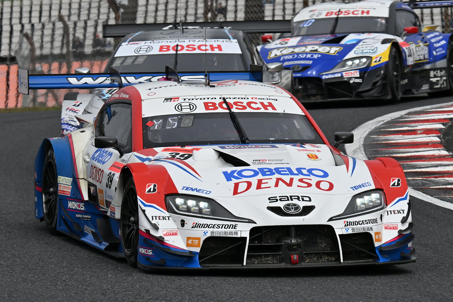 SUPER GT第7戦で関口雄飛／中山雄一組のNo.39 DENSO KOBELCO SARD GR
