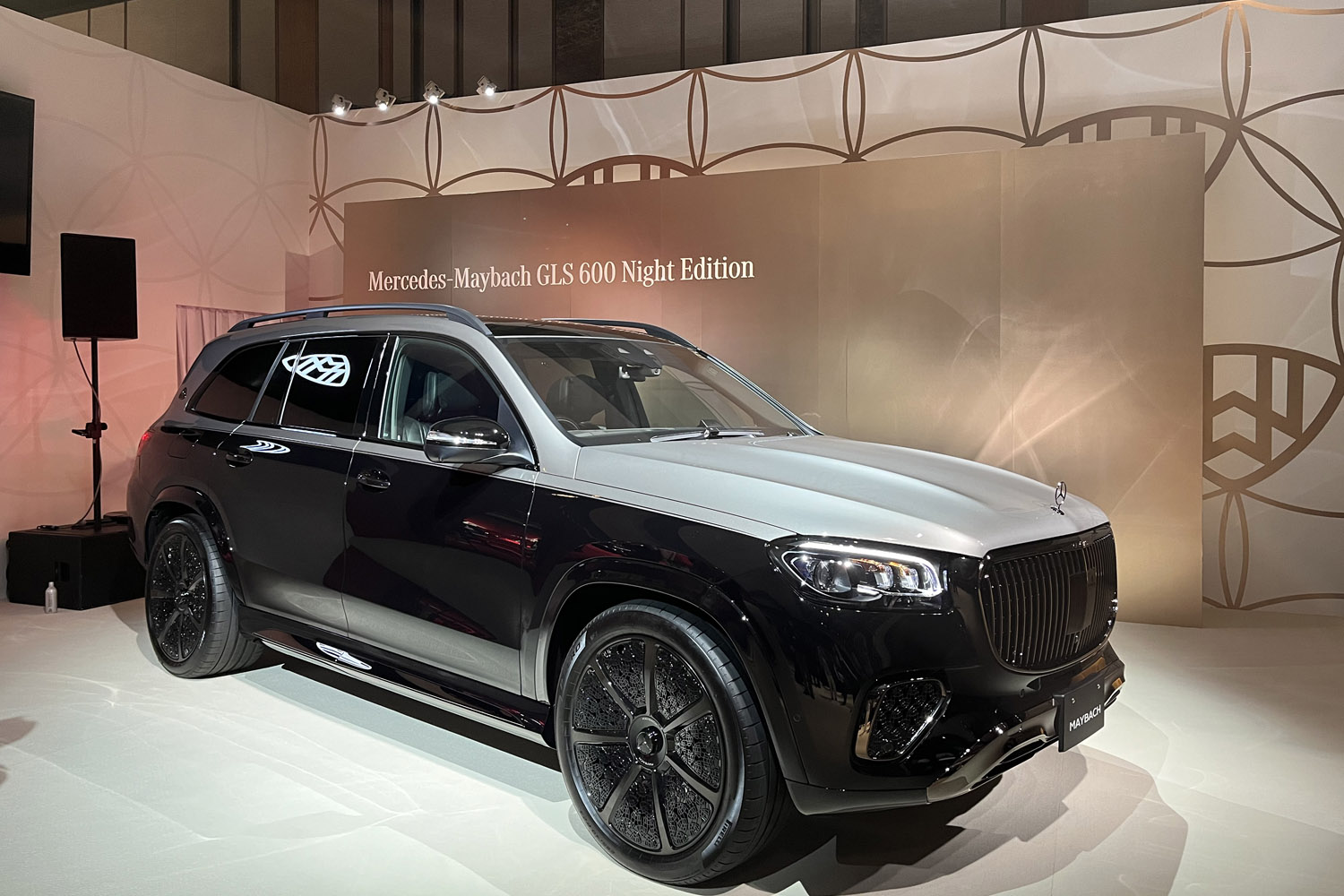 50台限定の特別仕様車「メルセデス・マイバッハGLS600ナイト