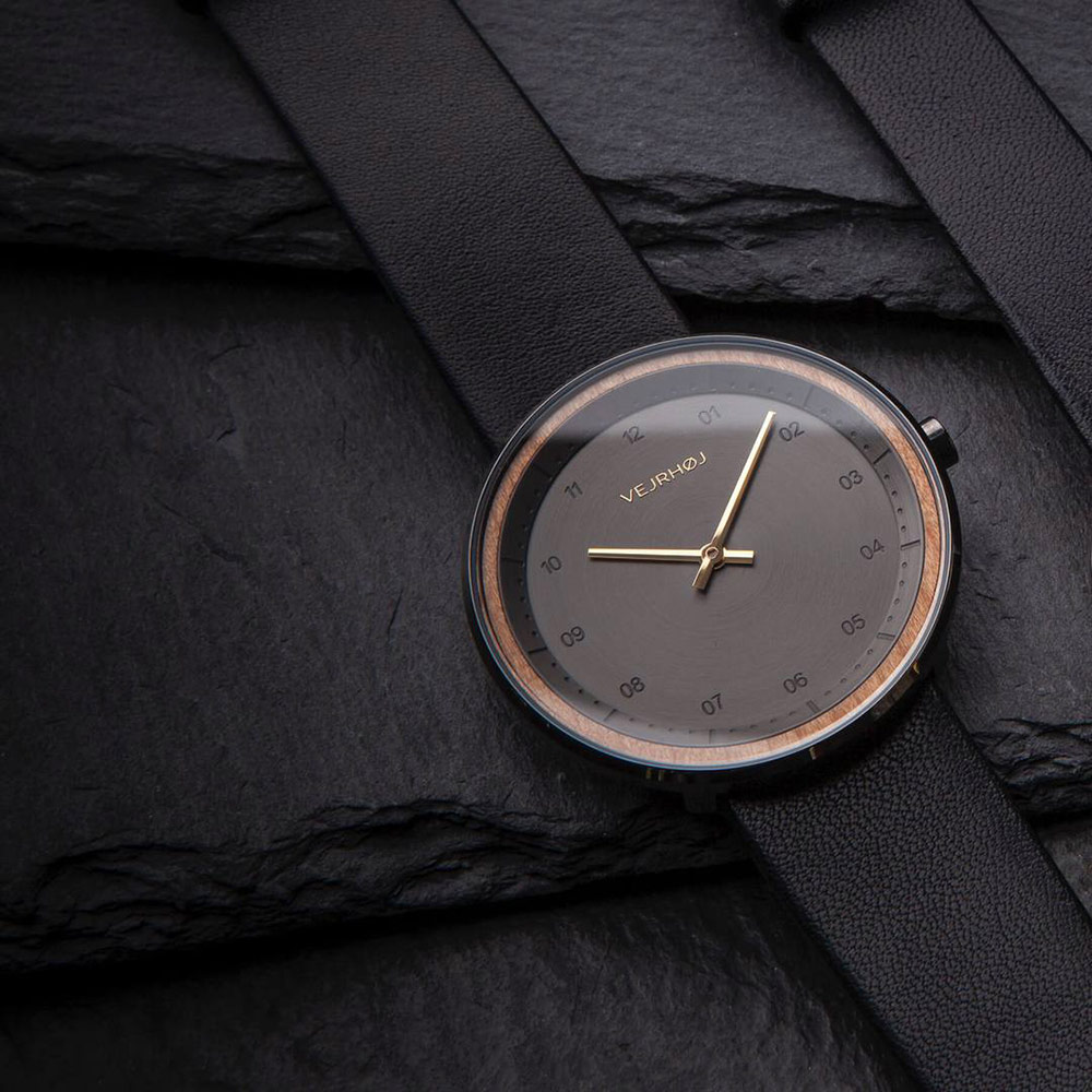 Black and Gold ブラック＆ゴールド ウォッチ / VEJRHØJ ヴェアホイ