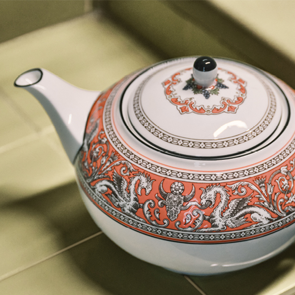 フロレンティーン サーモン ティーポット L|WEDGWOOD公式オンラインストア
