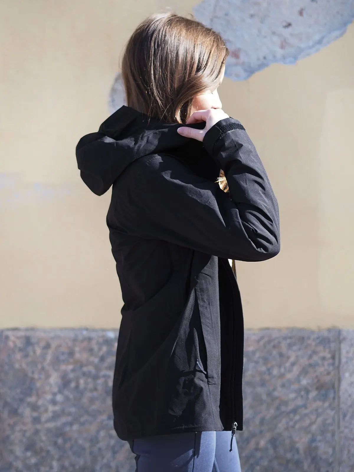 Patagonia Women's Calcite Shell Jacket - Gore-Tex – Weekendbee