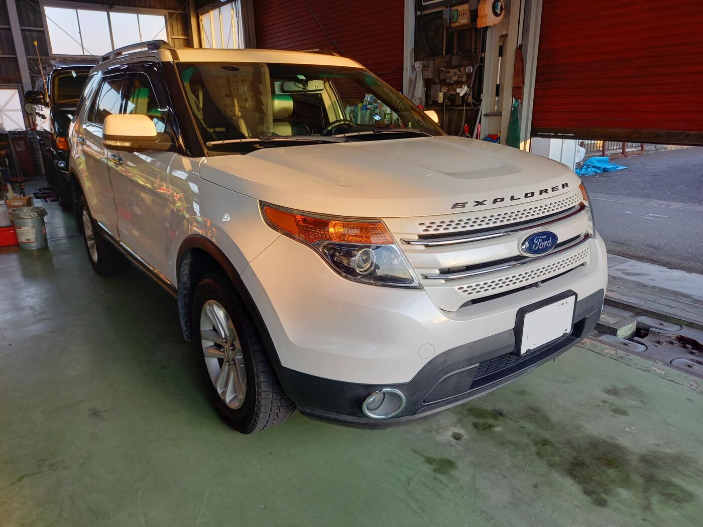 2014 FORD EXPLORER エクスプローラー ブレーキパッド - 整備 - 坂戸の