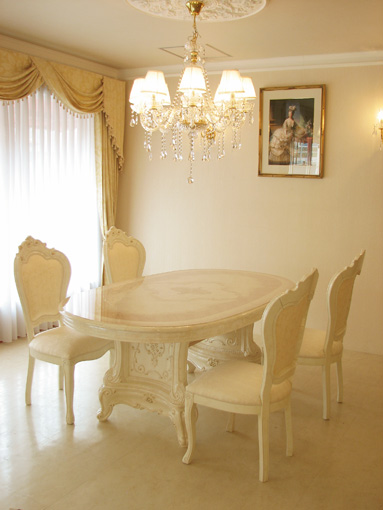 サルタレッリ ヴェルサイユ ダイニングテーブル｜ダイニングテーブル