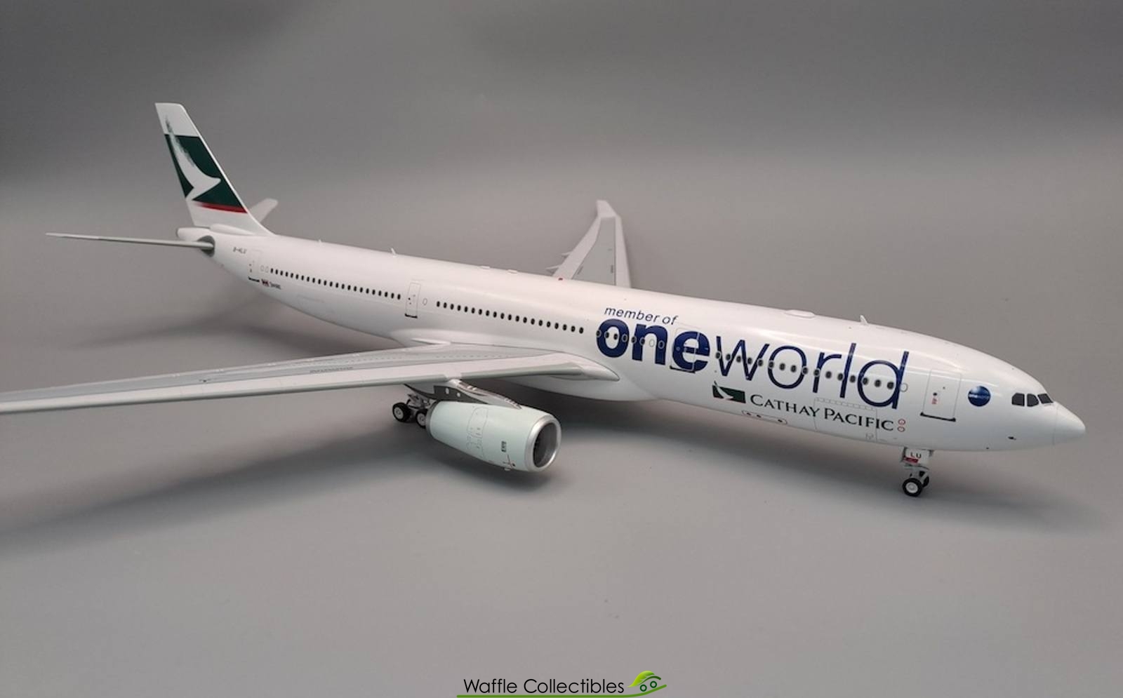 1:200 Inflight200 Cathay Pacific Airbus A330-300 B-HLU WB-A330-3-002
