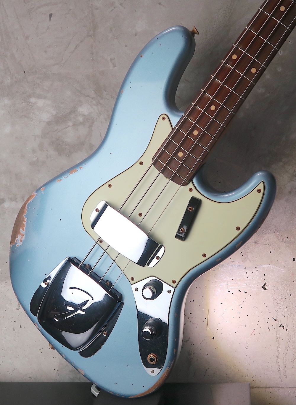 Fender Custom Shop '60 Jazz Bass Relic / Ice Blue Metallic - 和