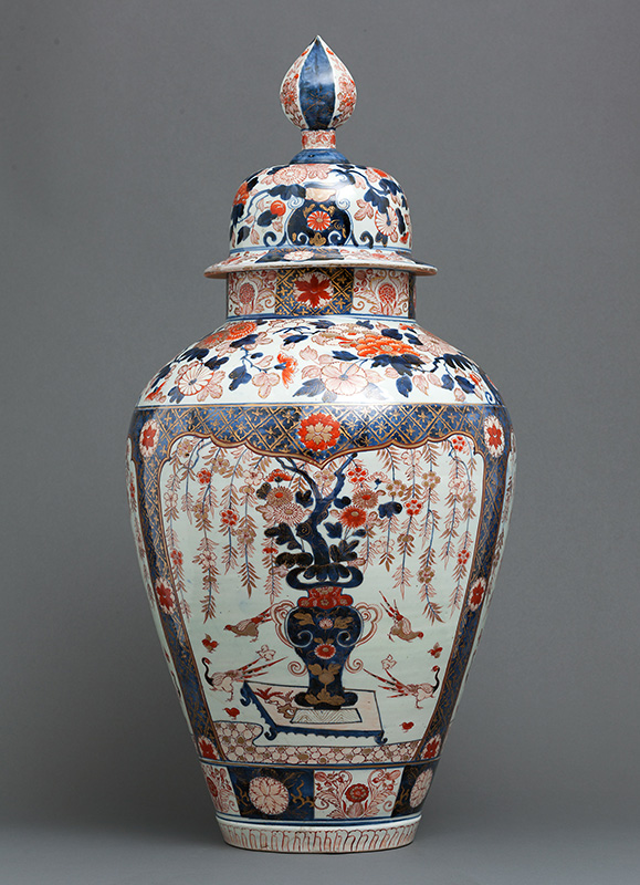 色絵花鳥図蓋付大壺 – 早稲田大学 會津八一記念博物館
