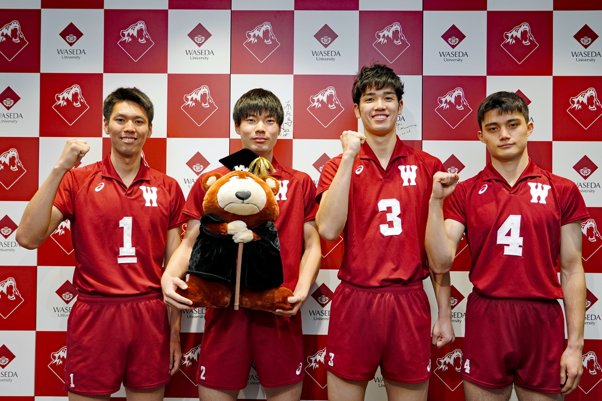 バレー部 卒業生4名がVリーグへ 岩本・大塚・秋間・重藤、それぞれの