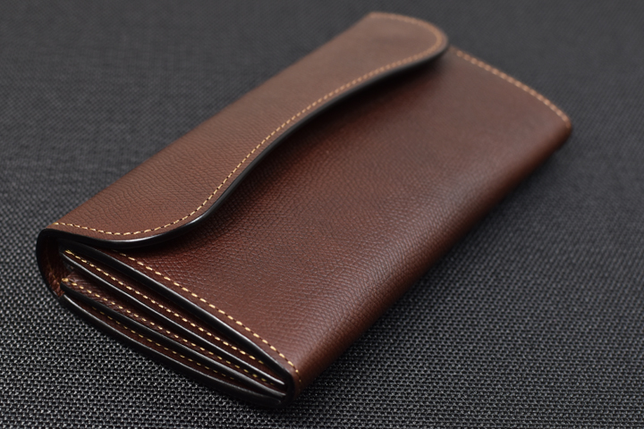 直営店限定・型押しミネルバリスシオ製革小物シリーズについてのお話