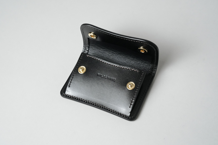 多機能型コインケース・サドルプルアップ/TONGUE(タング)についての