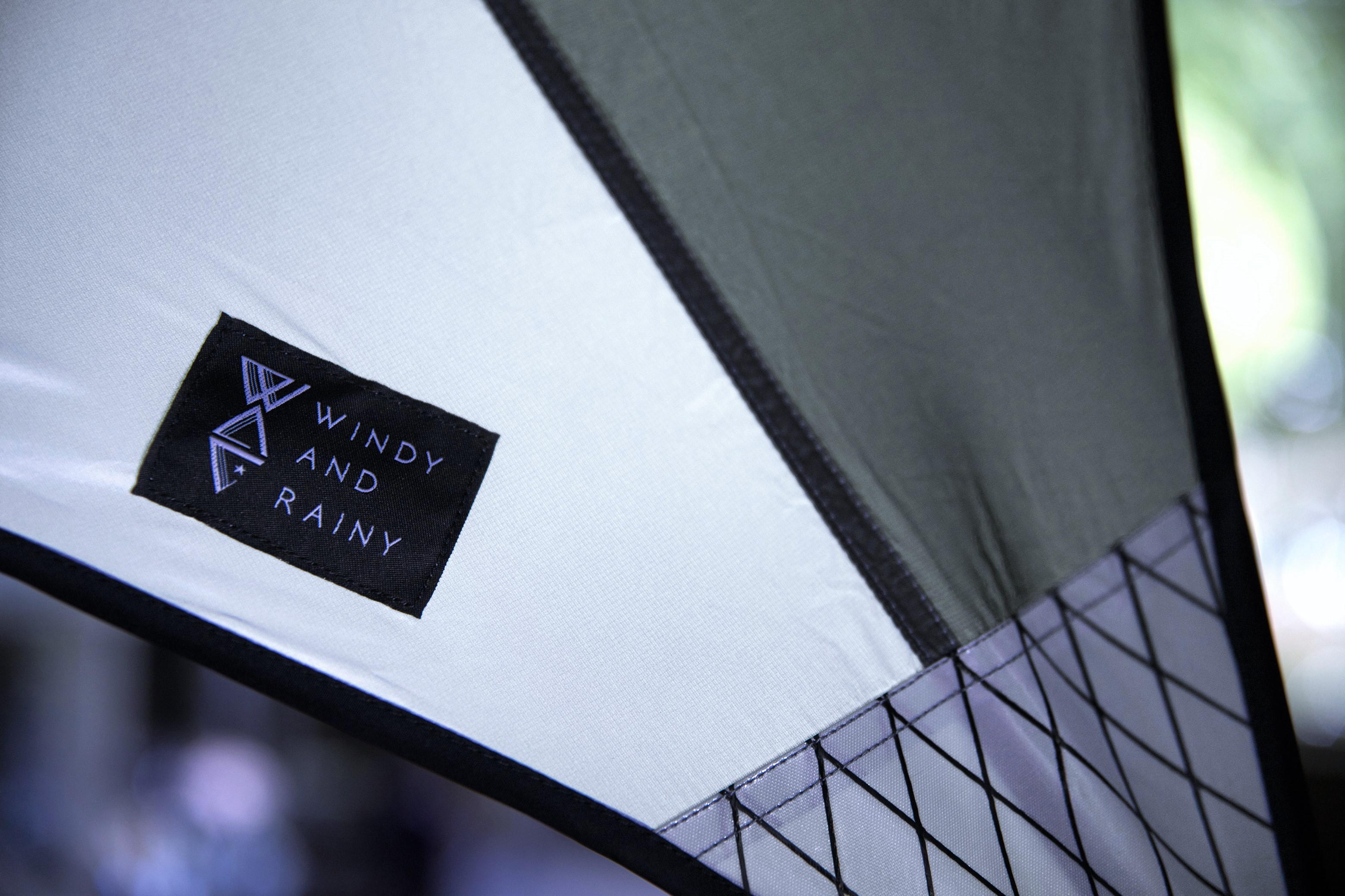 WINDY AND RAINY / スターライトタープGray