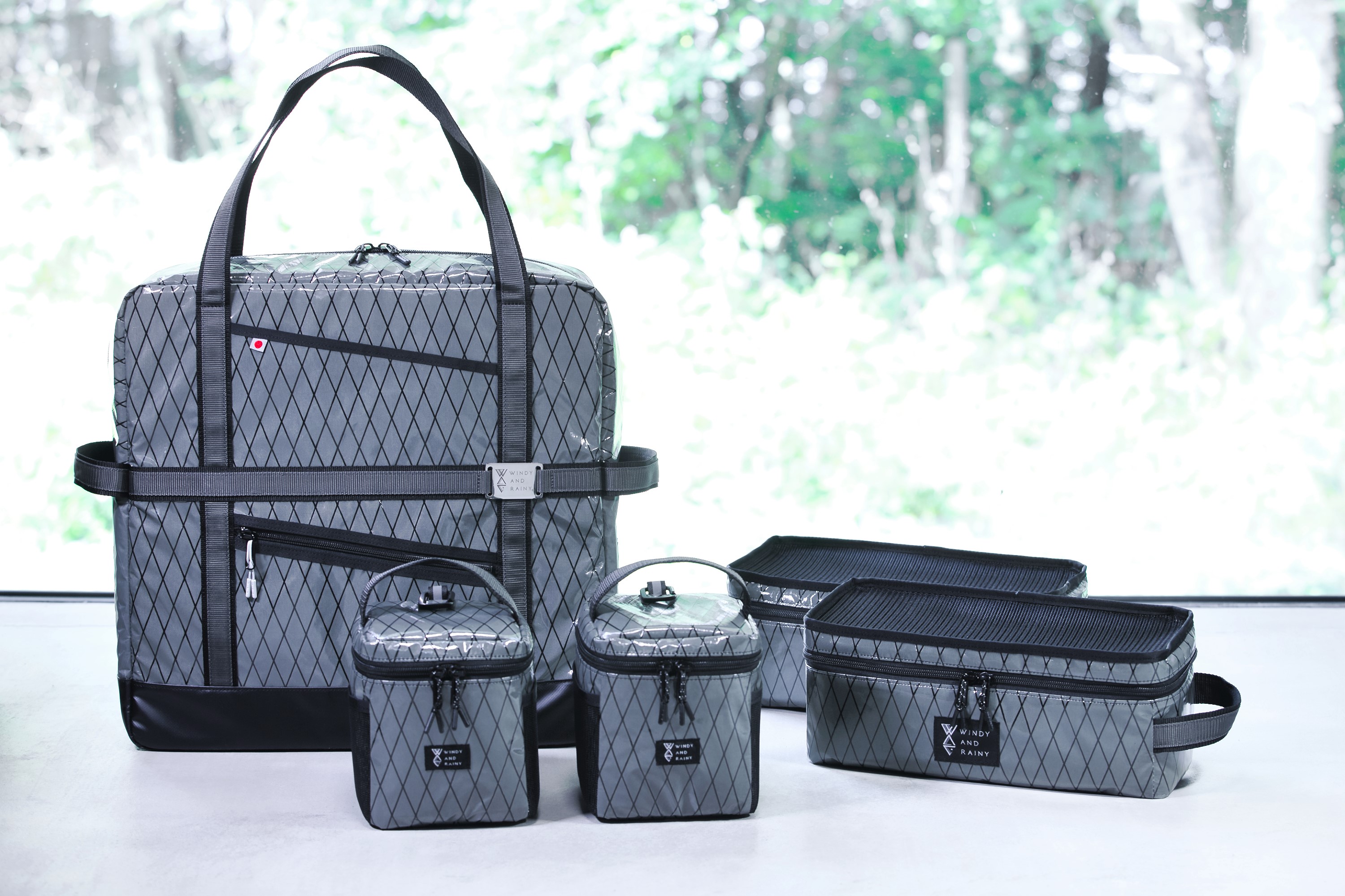 WINDY AND RAINY / TOPページ