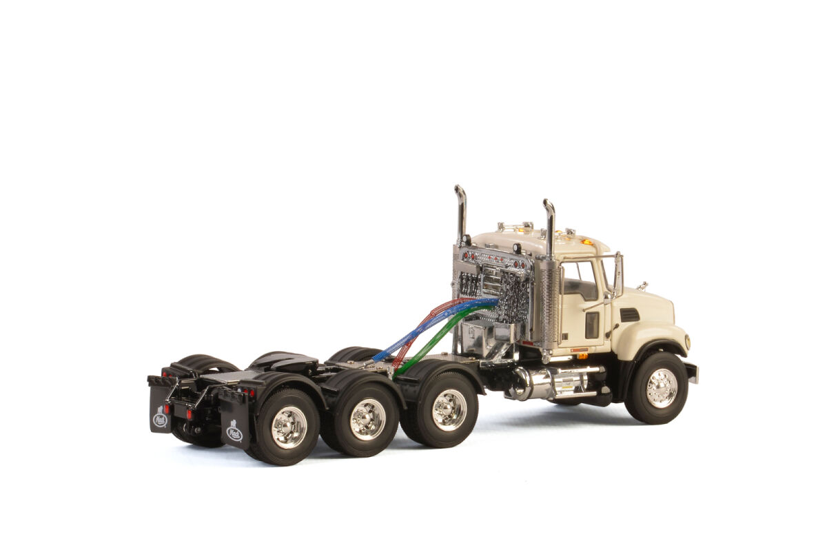 USA Basic Line; MACK GRANITE 8x4 WHITE | WSI Models