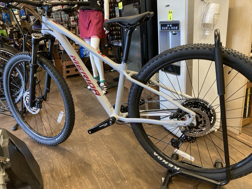 2026モデル入荷しました‼️「MERIDA BIG.NINE 200」 - 坂之上