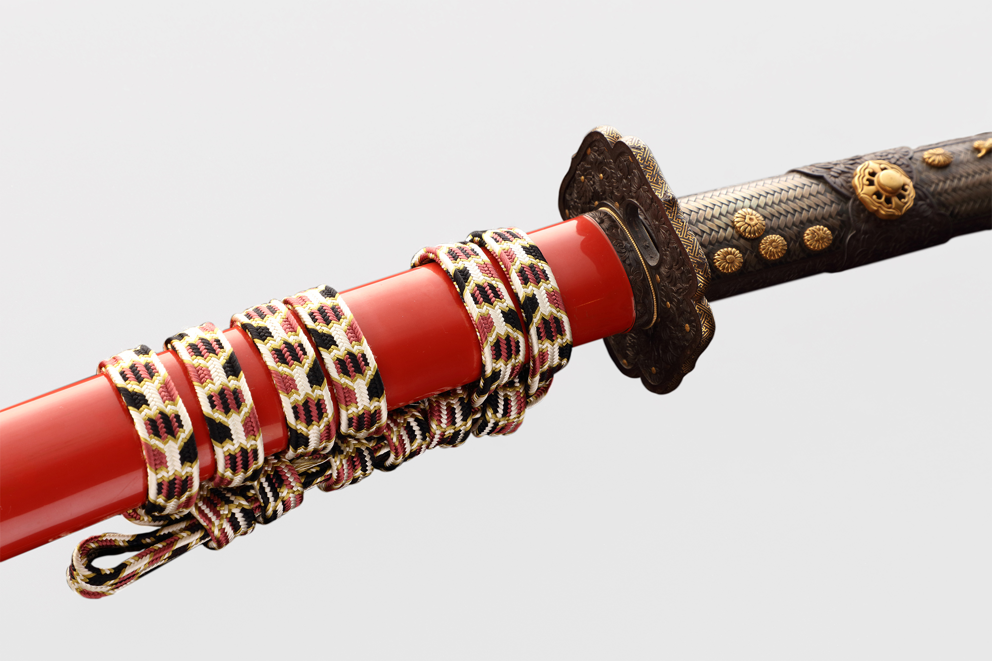 菊図揃金具朱漆塗鞘 大小打刀拵／ホームメイト