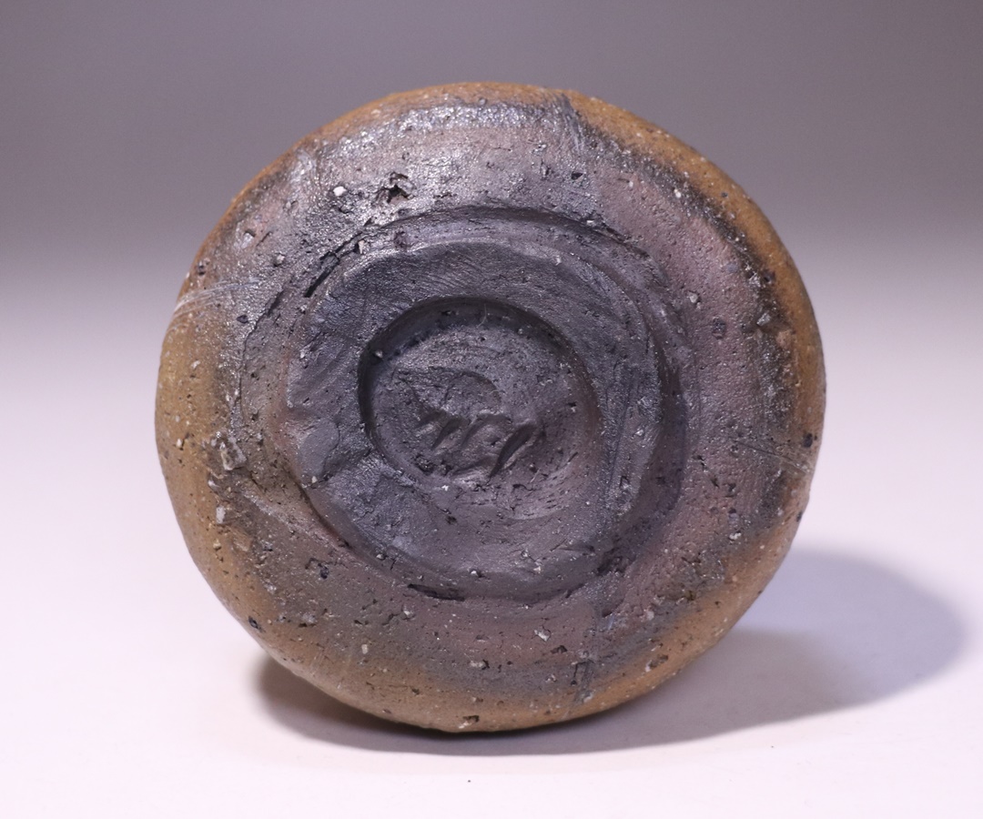 高力芳照 作 「備前火襷巨大化酒呑」 ～備前焼専門卸小売店 川口陶楽苑～