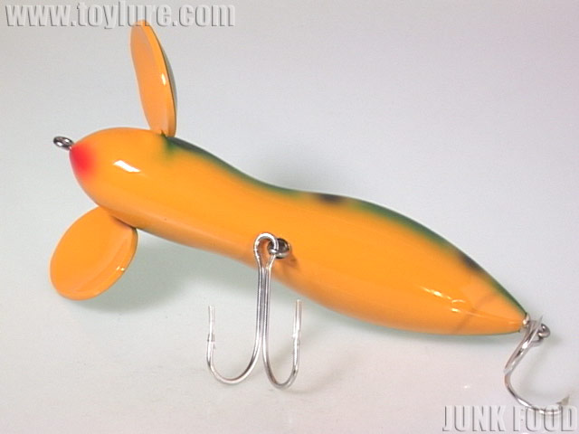 JUNK FOOD item: J-46687 ラージマウス スーパービッグ