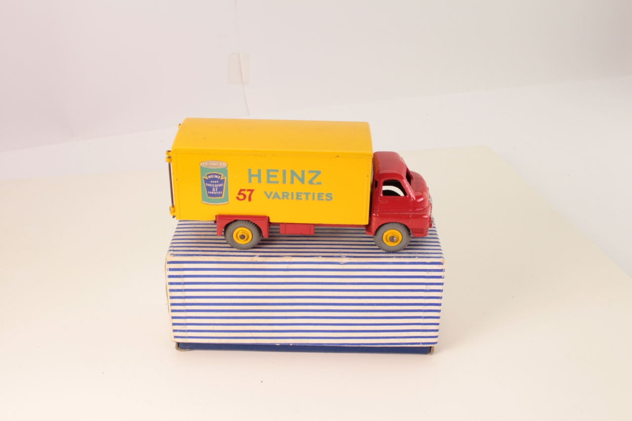 Dinky 923, Big Bedford Van (Heinz) - Free Price Guide & Review