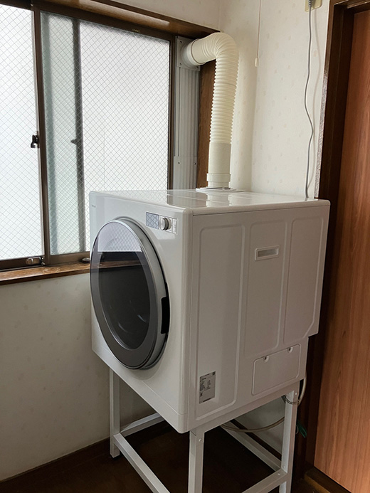 衣類乾燥機「乾太くん」の新設！壁に穴を開けずに排湿筒を設置 横浜市