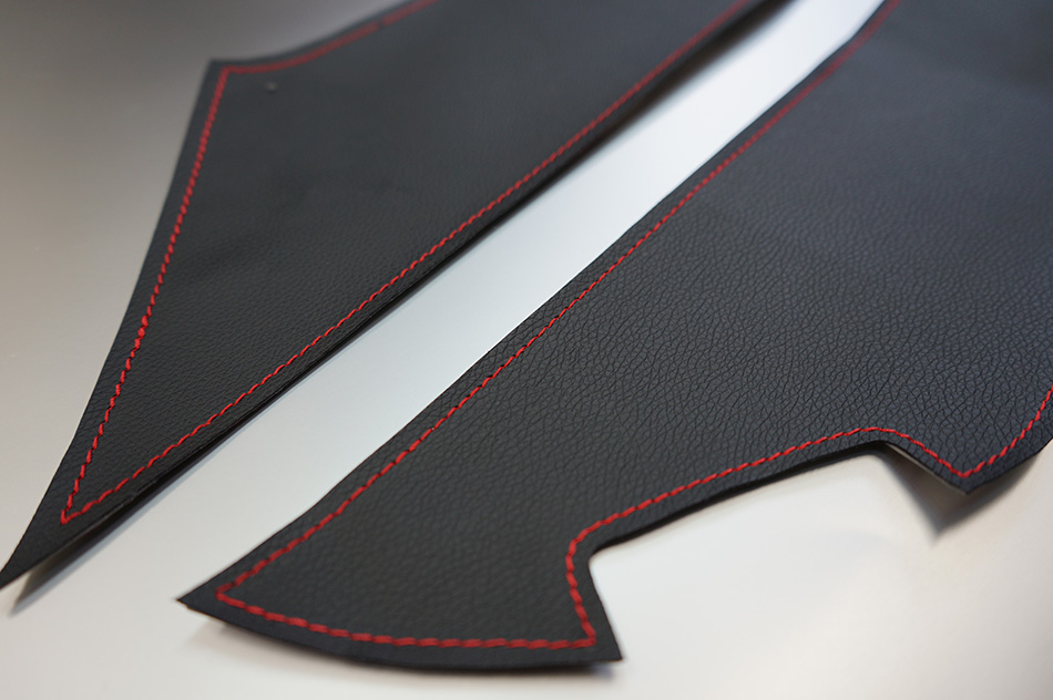 ドアキックプロテクター新発売のご案内 カローラスポーツ（ZWE211