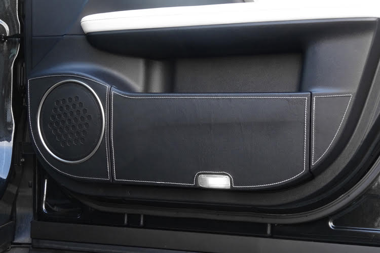 ドアキックプロテクター新商品発売のご案内 スープラ（DB22/DB42/DB82